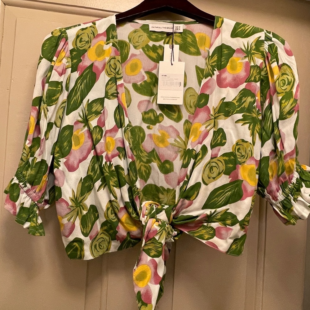 BNWT Faithfull the Brand crop tie-front floral shirt